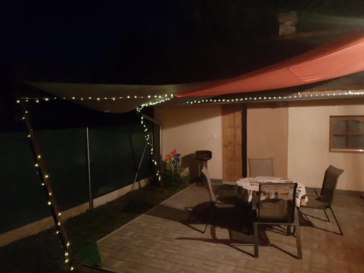 Limonade Apartman Ac Agard Elmenyfuerdo Mellett Gárdony Exterior foto